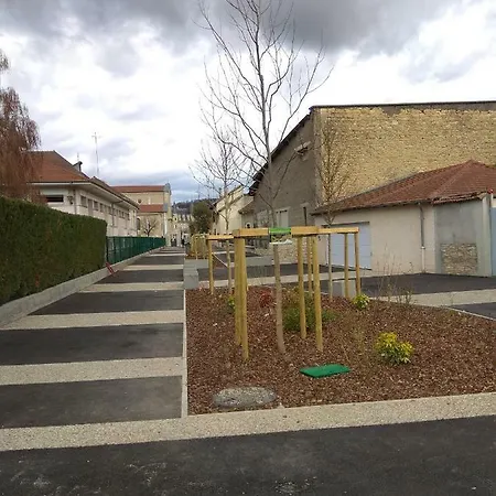 Atelier Liberation Holiday home Bourgoin-Jallieu